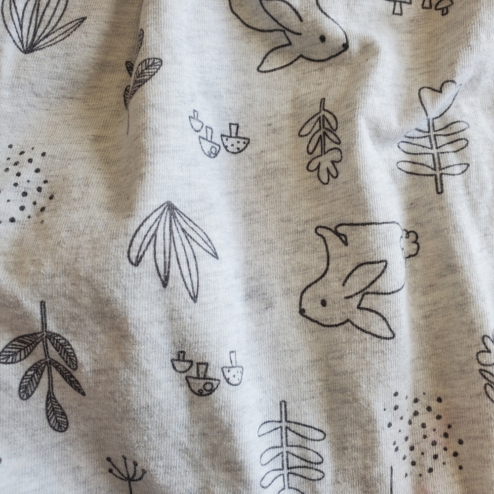Carters 18 M Romper - Picture 3 of 6